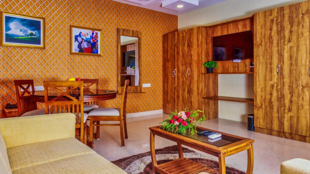 Hotel Royal Grande Vellore Ngoại thất bức ảnh
