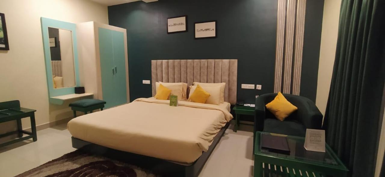 Hotel Royal Grande Vellore Ngoại thất bức ảnh